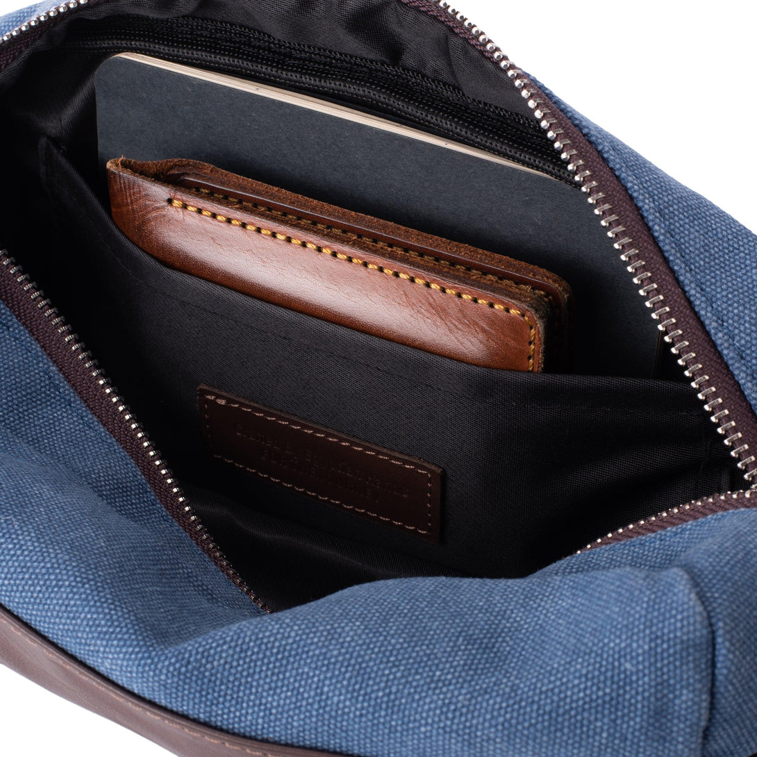 Dopp Kit Leather & Canvas lightweight handbag | Blue & Brown - Spiš.