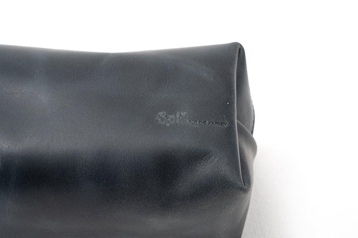 Petroleum Blue Cupola Leather Travel Pouch - Spiš.